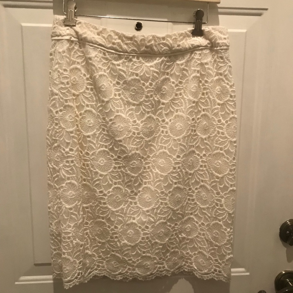 Antonio Melani cream knee length pencil skirt